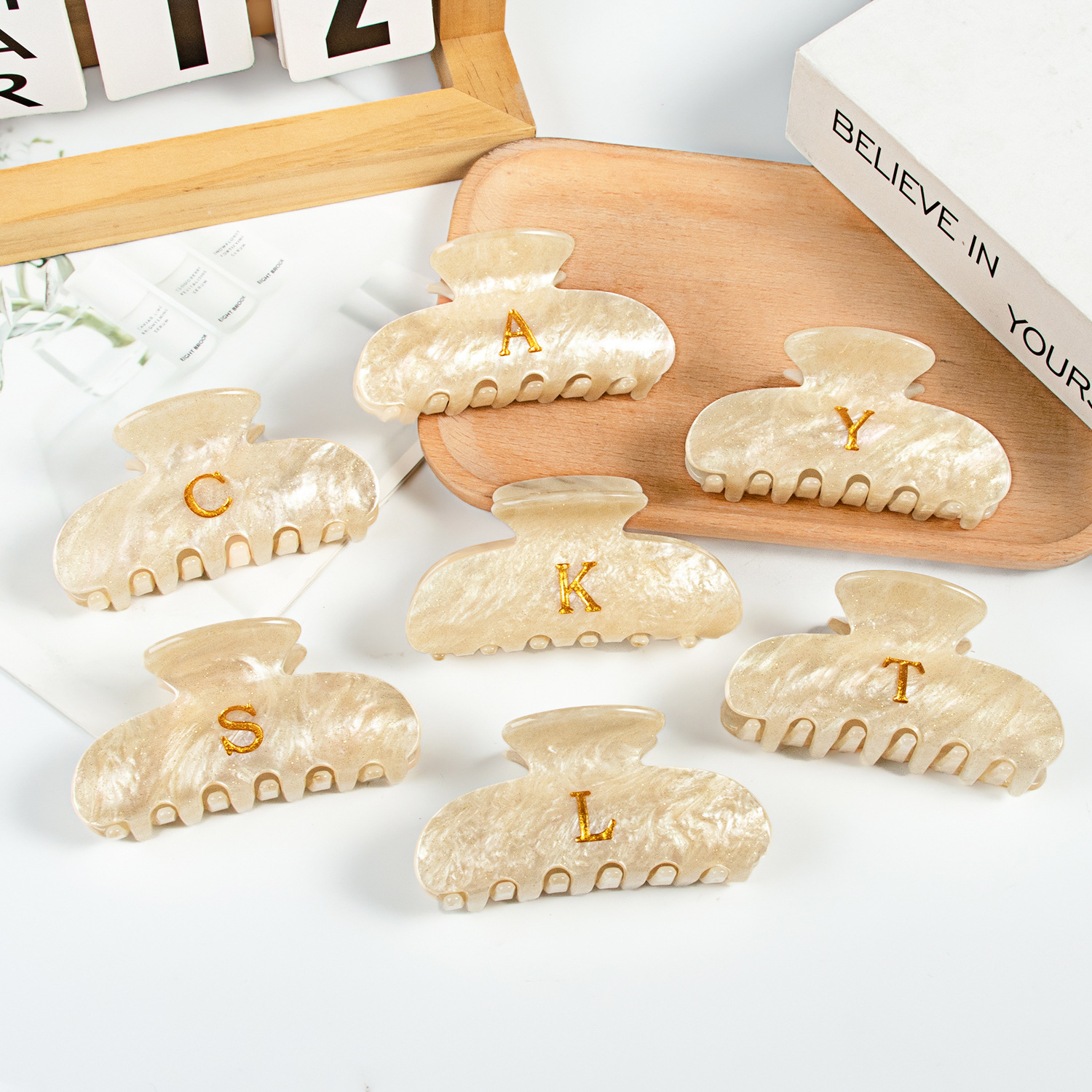 1pc Golden English letter head - Hair Care Women incelemesi ve fiyatı