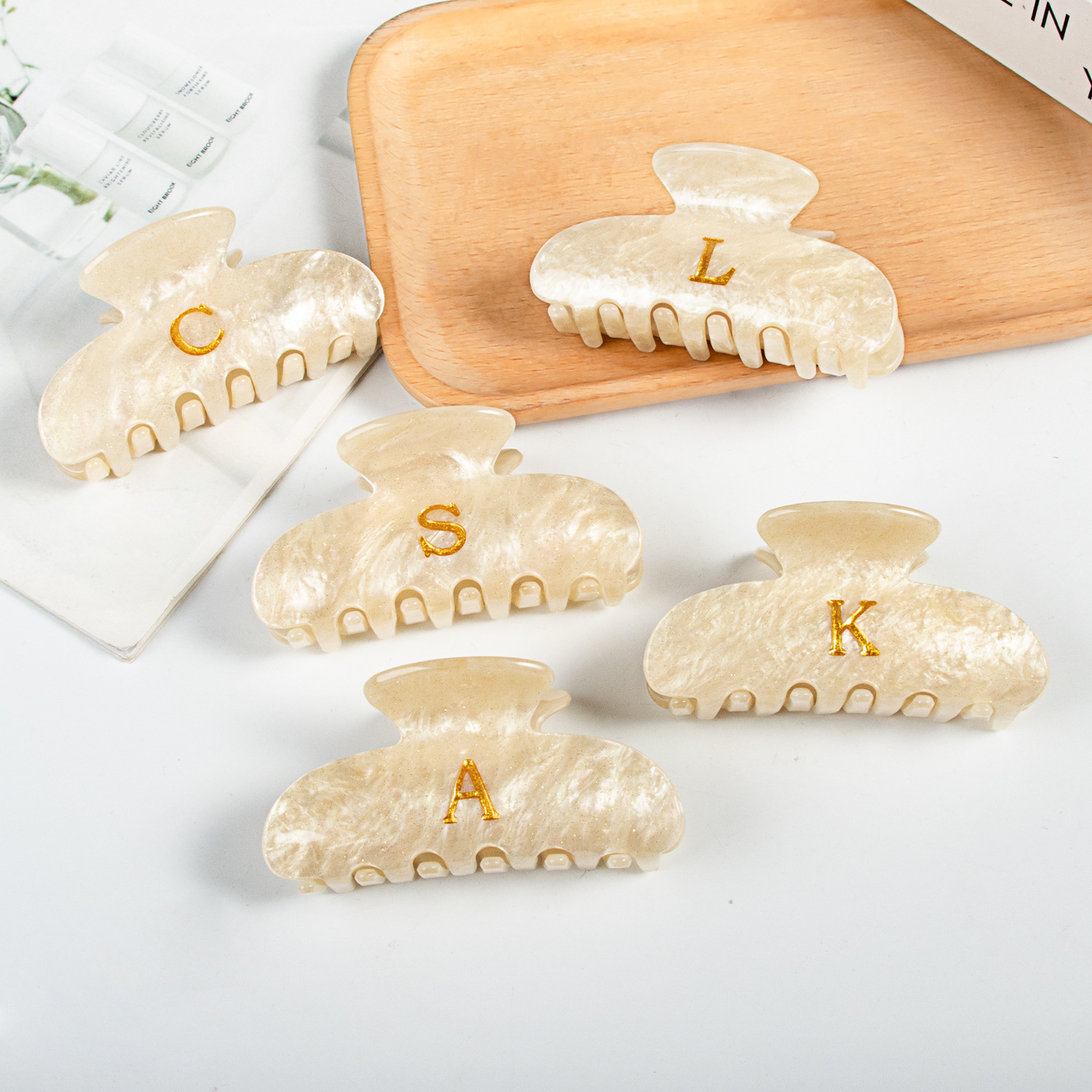 1pc Golden English letter head - Hair Care Women incelemesi ve fiyatı
